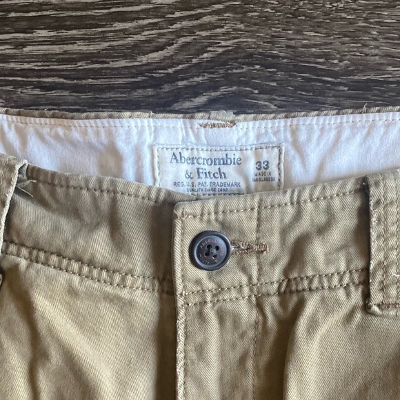 Mens Khaki Cargo Shorts - Picture 3 of 6